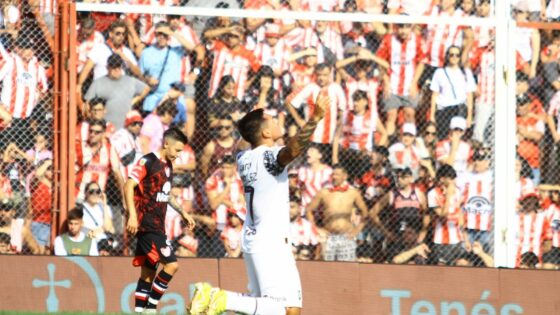 Con fútbol, Independiente bajó a Instituto en la previa al clásico