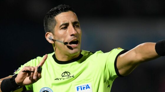 Falcón Pérez, el árbitro para el debut.